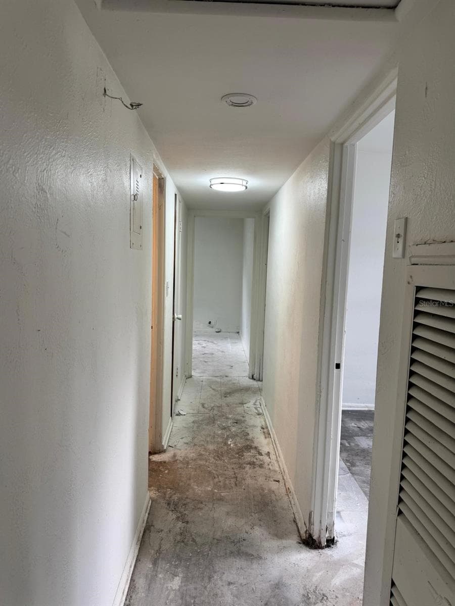 517 MOROCCO AVENUE — photo 7 of 13