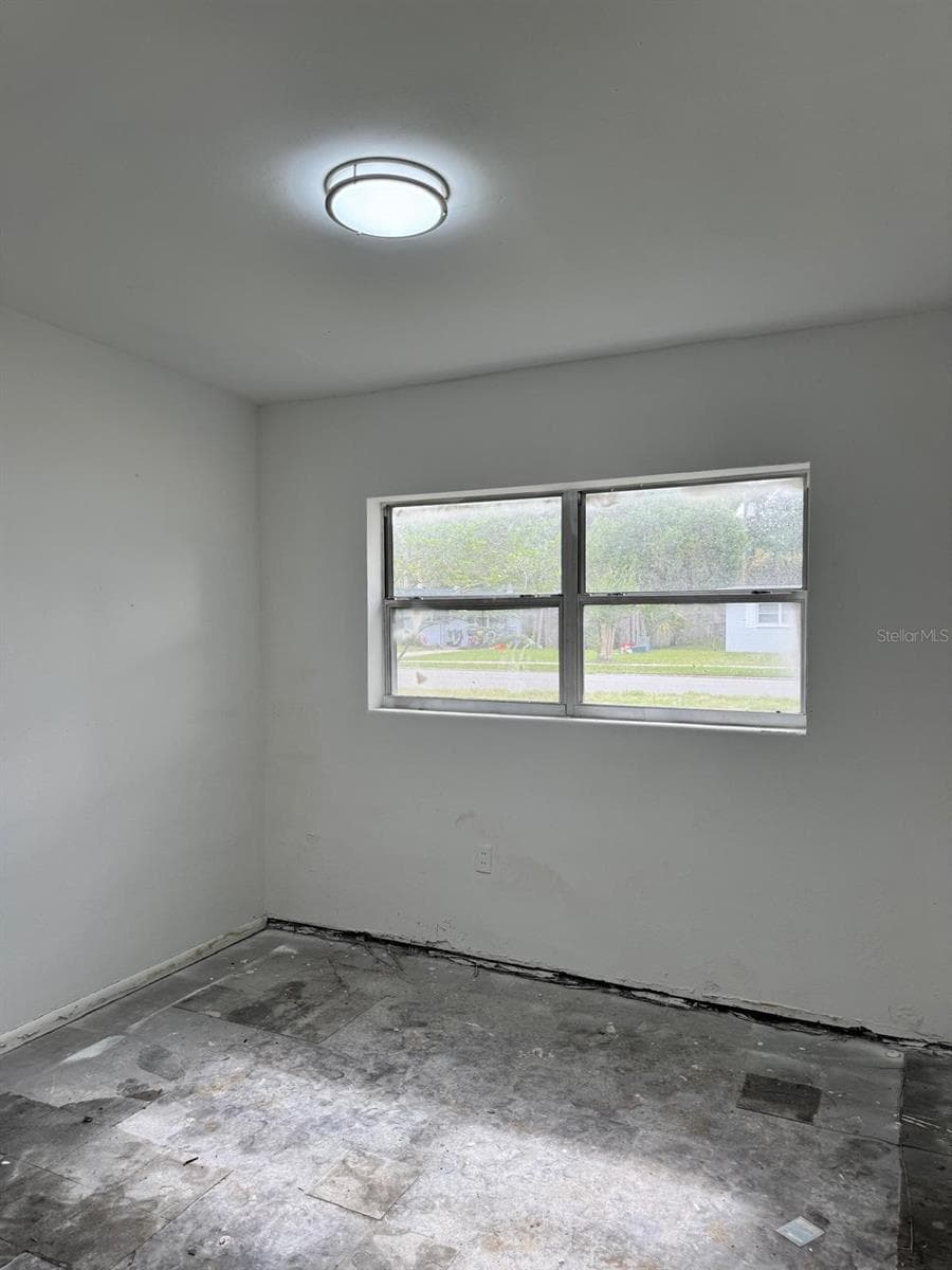 517 MOROCCO AVENUE — photo 10 of 13