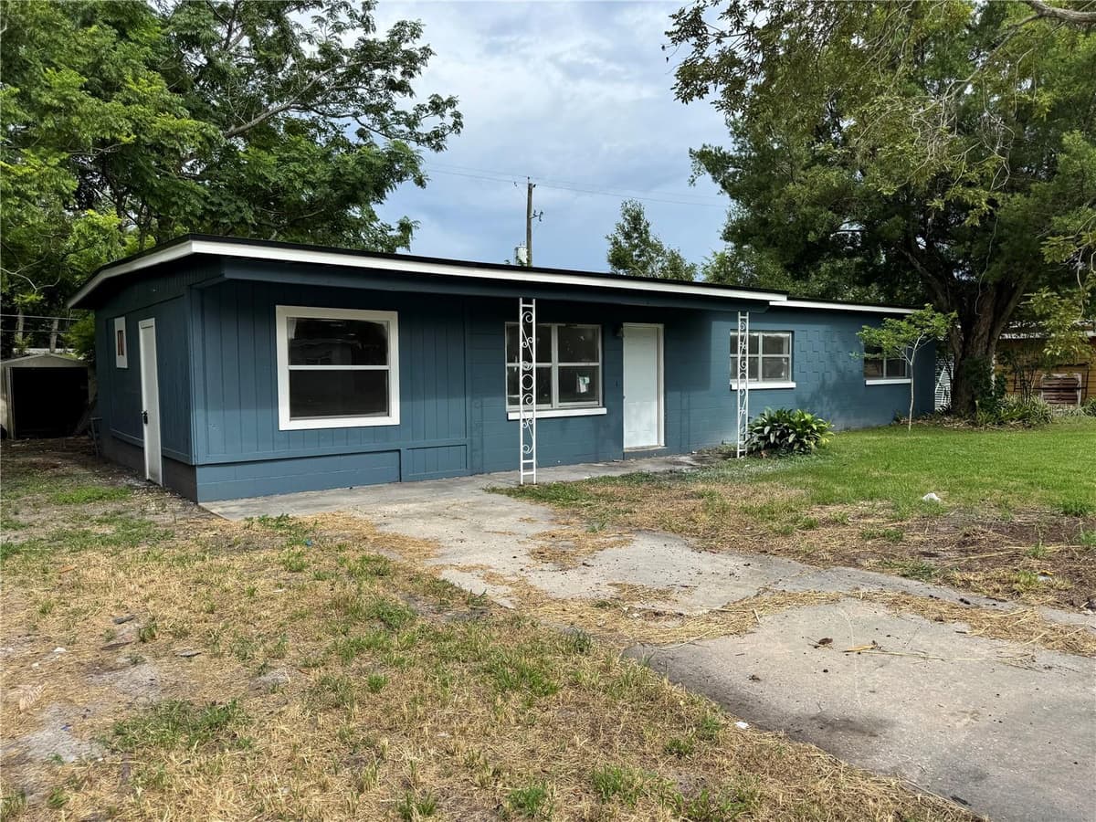 517 MOROCCO AVENUE — photo 1 of 13