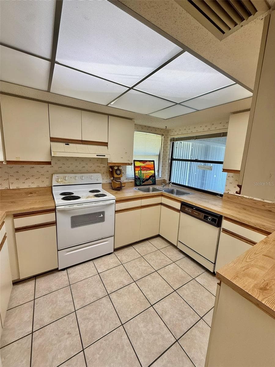3112 VIVIENDA BOULEVARD — photo 13 of 26