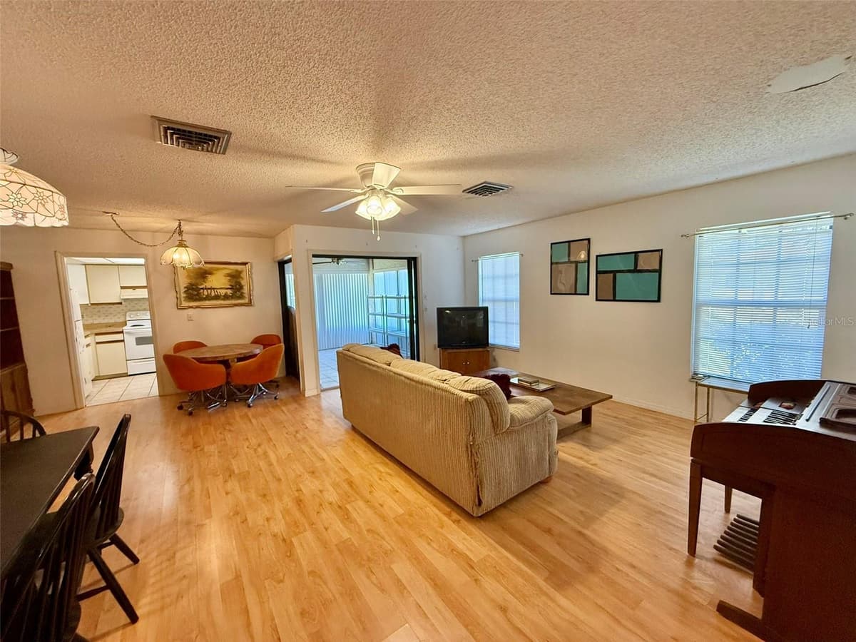 3112 VIVIENDA BOULEVARD — photo 7 of 26