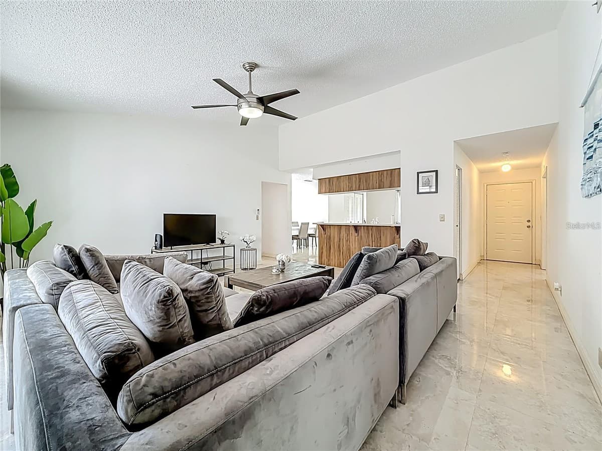 1909 CASTLE BAY COURT — photo 12 of 53
