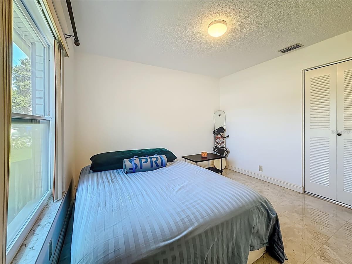 1909 CASTLE BAY COURT — photo 9 of 53