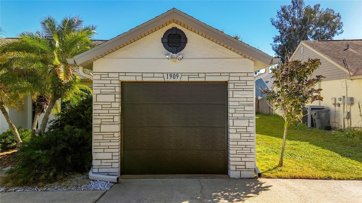 1909 CASTLE BAY COURT — photo 48 of 53