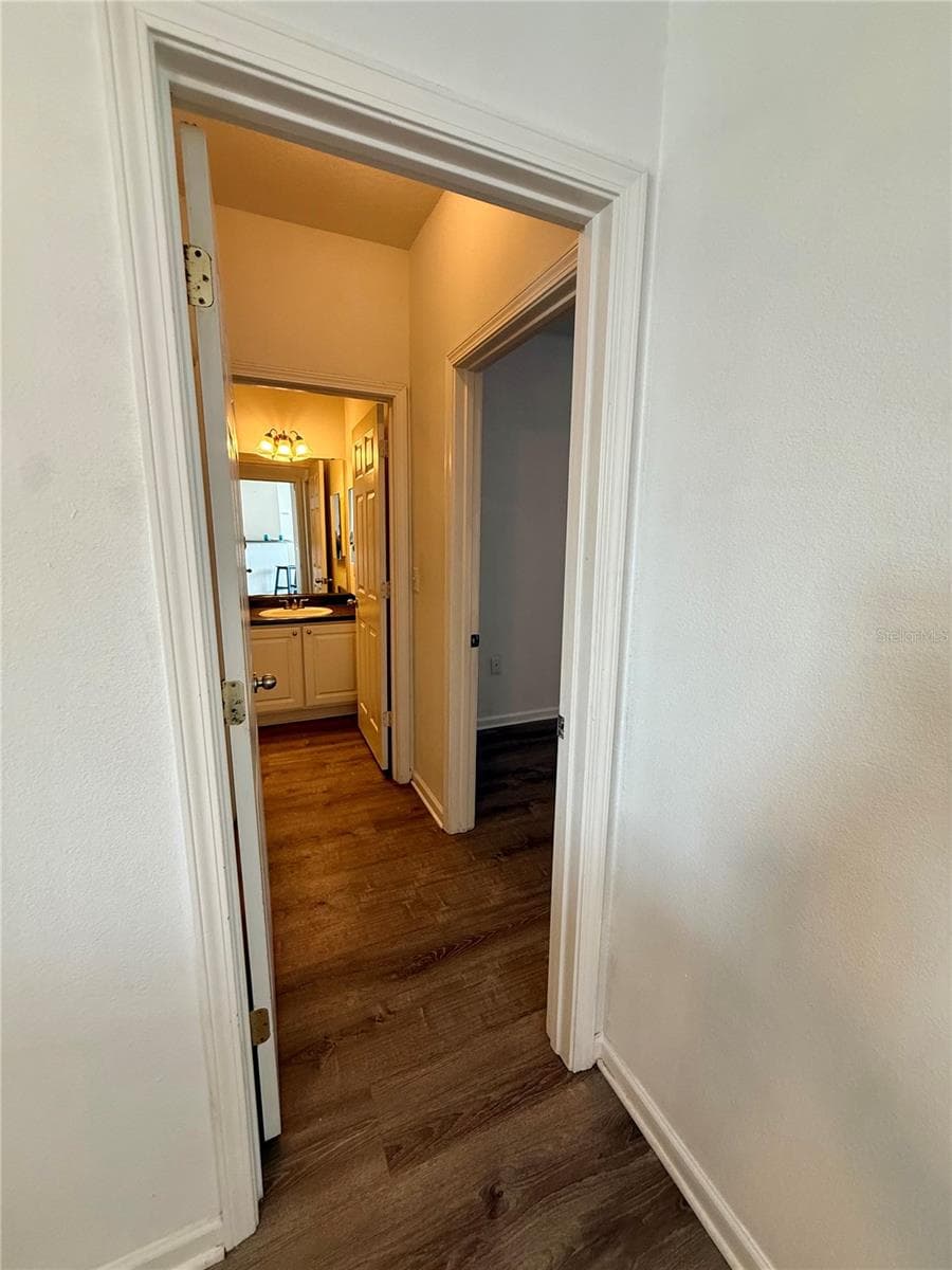 4802 51ST STREET — photo 16 of 26