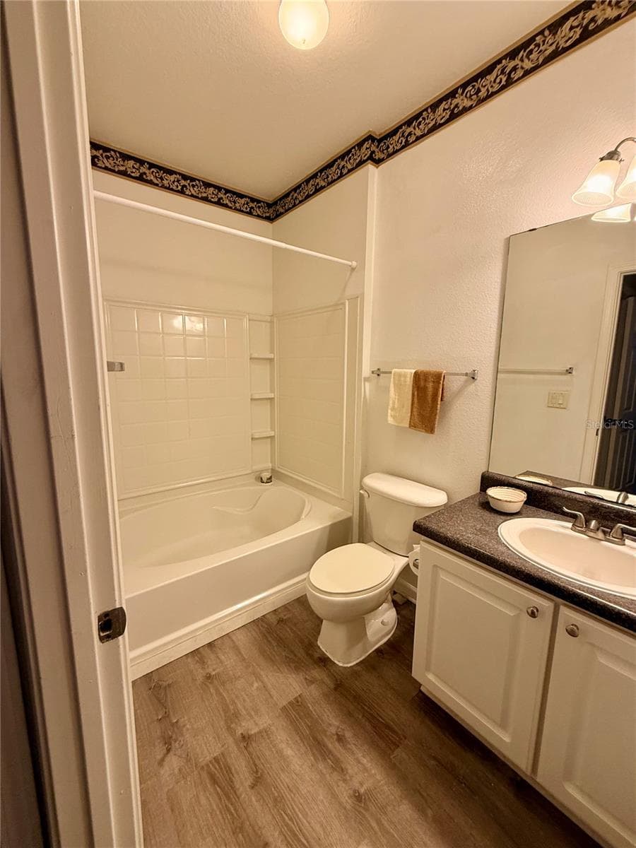 4802 51ST STREET — photo 15 of 26