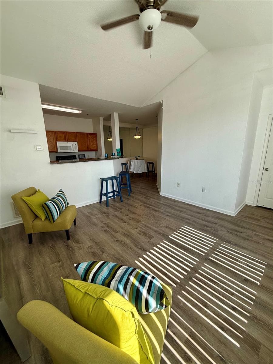 4802 51ST STREET — photo 2 of 26