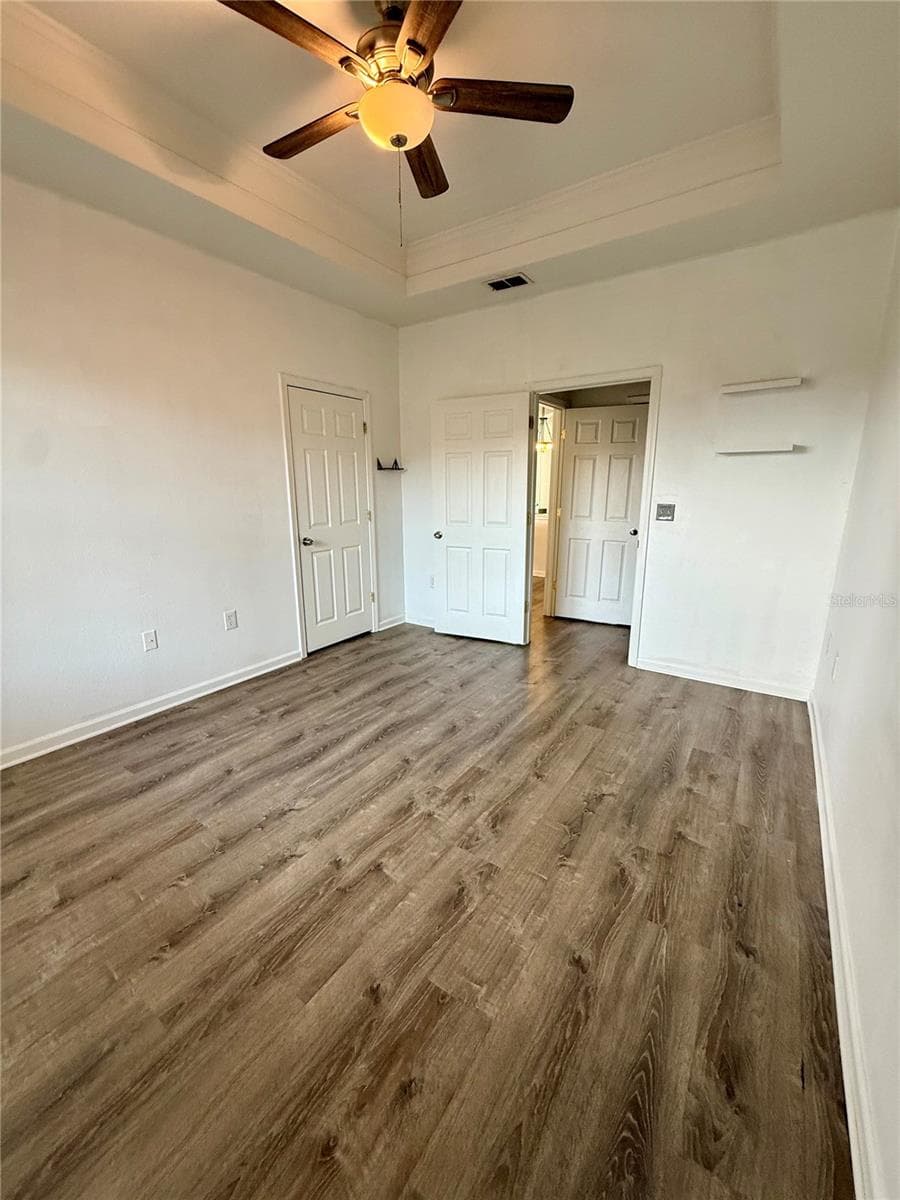 4802 51ST STREET — photo 12 of 26