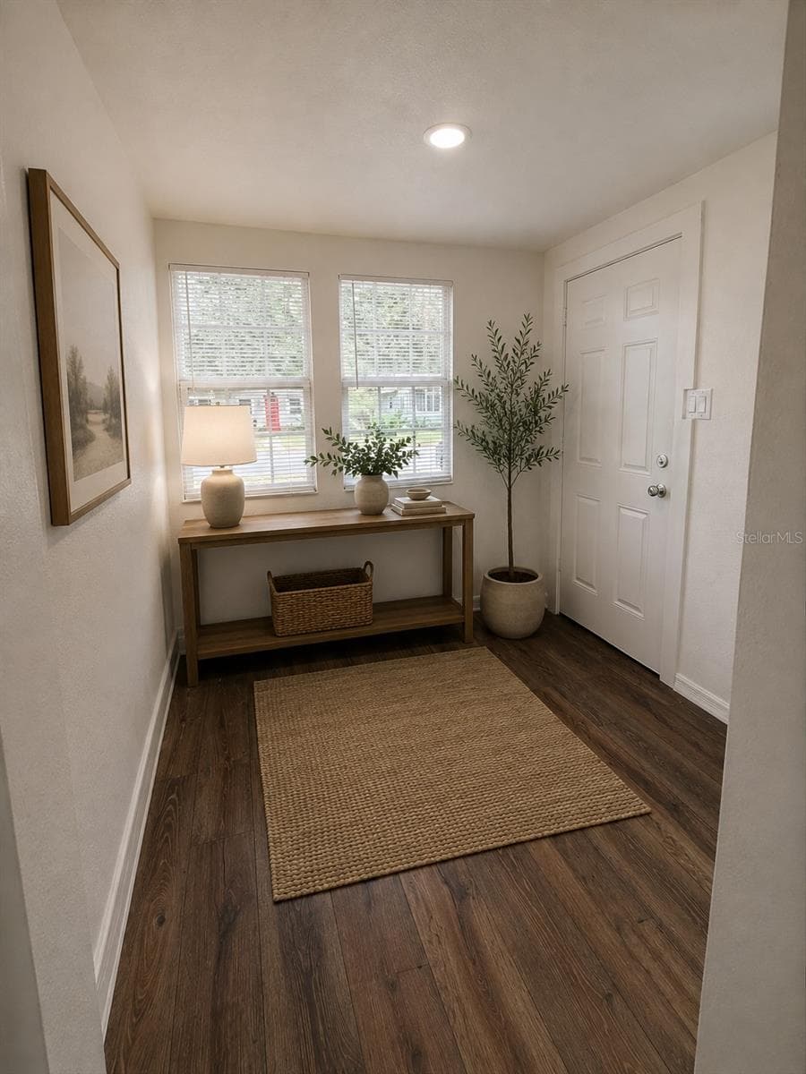 233 S RHODES STREET — photo 4 of 27