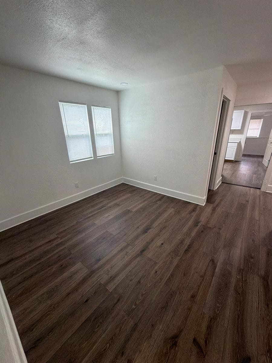 233 S RHODES STREET — photo 8 of 27
