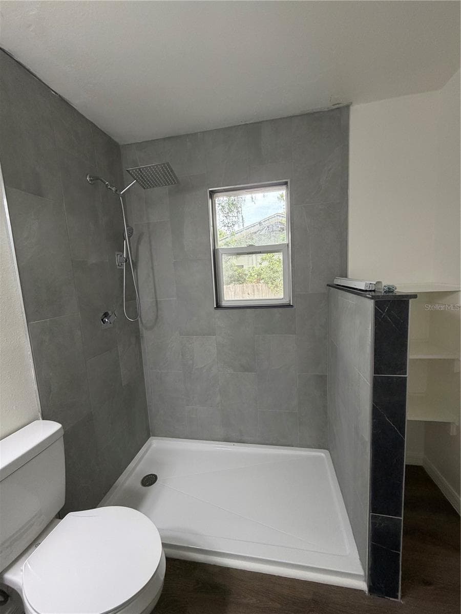 233 S RHODES STREET — photo 22 of 27