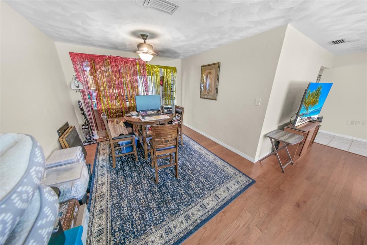 2041 HALIFAX DRIVE — photo 8 of 24