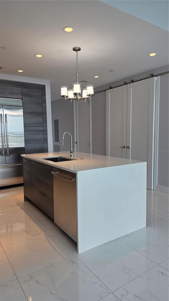 100 1ST AVENUE — photo 17 of 58