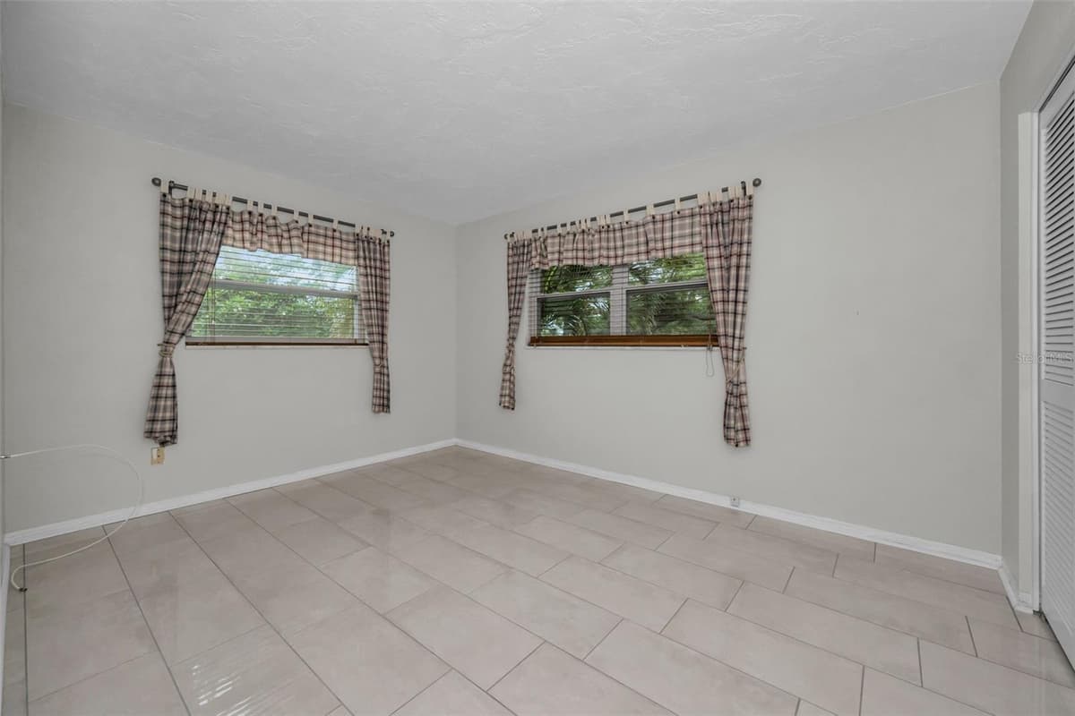13760 87TH PLACE — photo 45 of 67