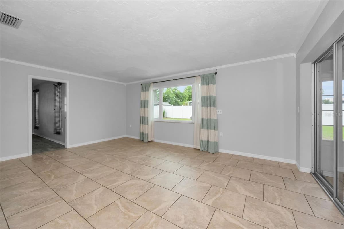 13760 87TH PLACE — photo 32 of 67
