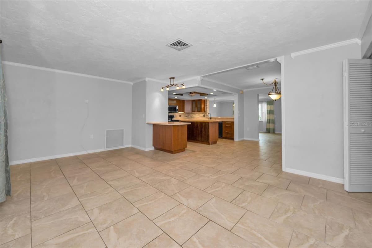 13760 87TH PLACE — photo 21 of 67
