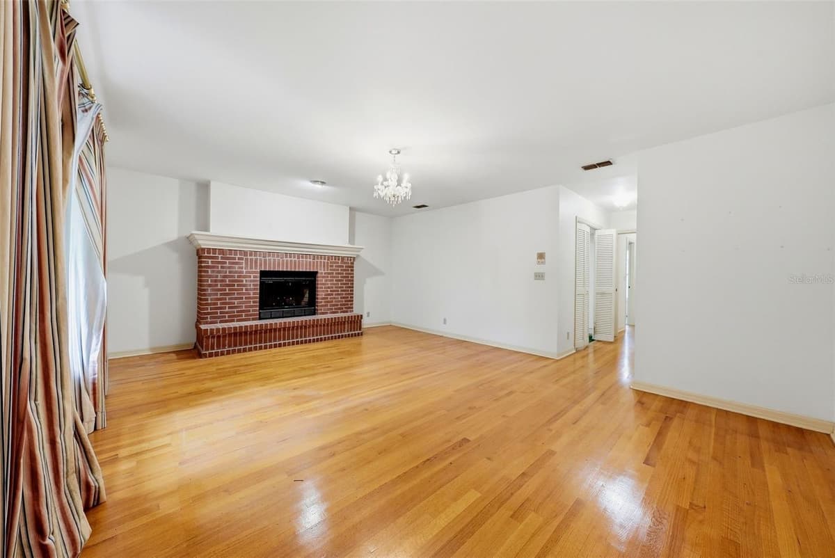 3123 OAKLYN AVENUE — photo 17 of 33