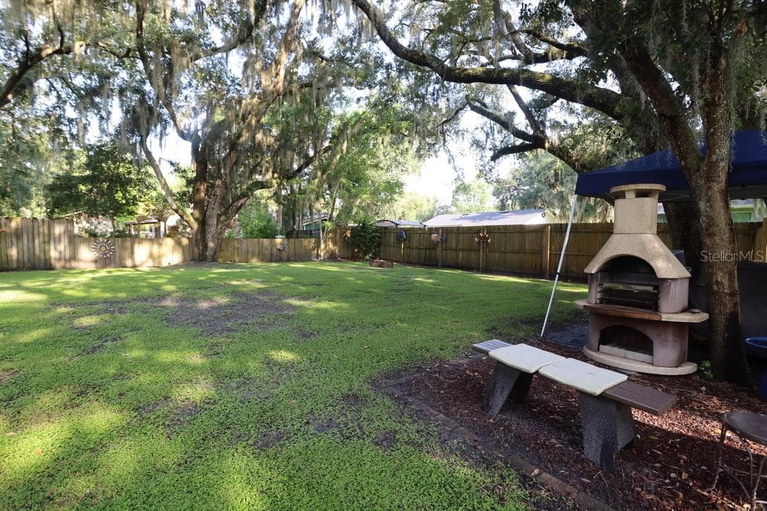 4849 MEADOW DRIVE — photo 31 of 36