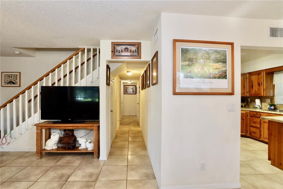 4849 MEADOW DRIVE — photo 14 of 36