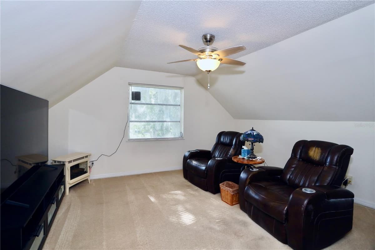 4849 MEADOW DRIVE — photo 19 of 36
