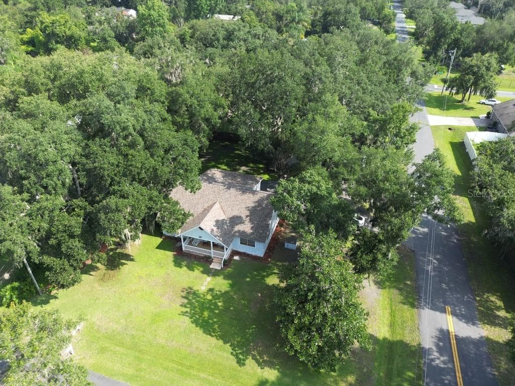 4849 MEADOW DRIVE — photo 33 of 36