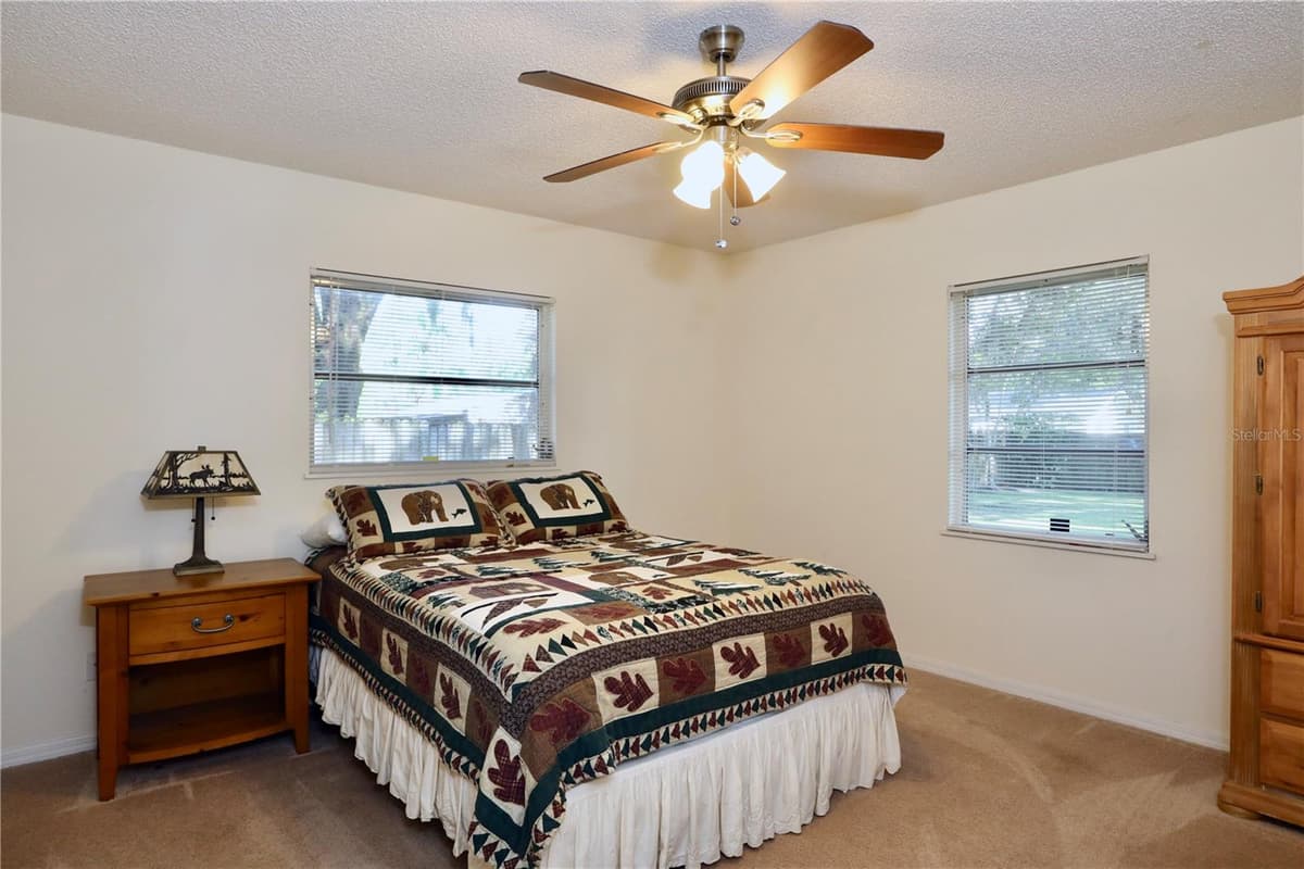 4849 MEADOW DRIVE — photo 17 of 36