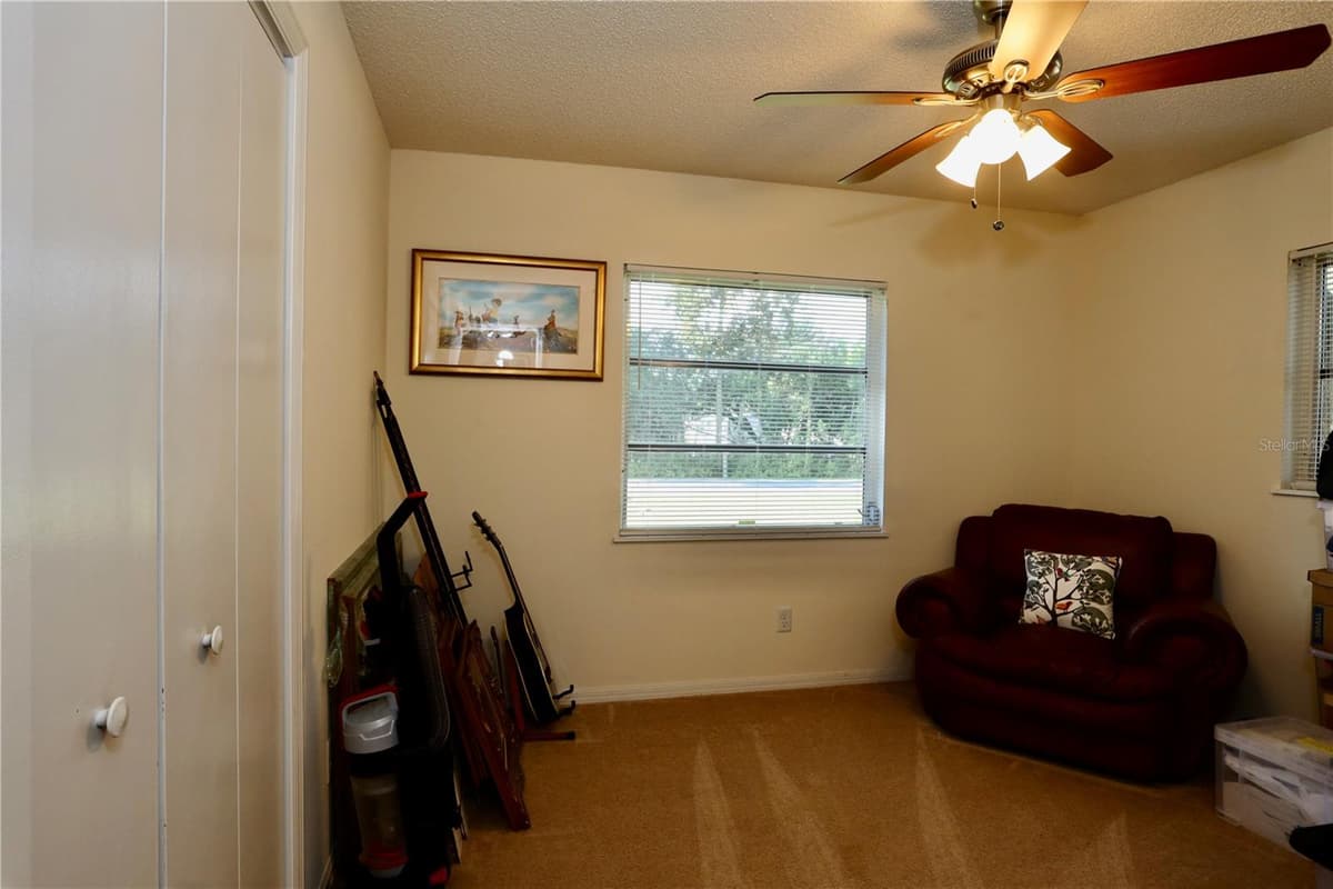 4849 MEADOW DRIVE — photo 16 of 36