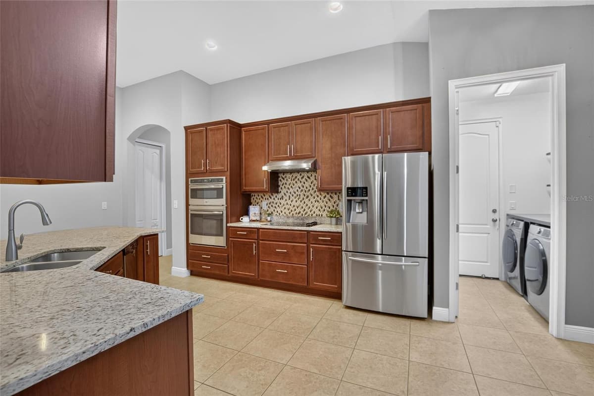 12153 CREEK PRESERVE DRIVE — photo 9 of 56