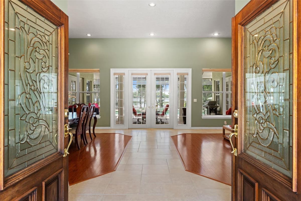 5035 CONNER DRIVE — photo 8 of 35