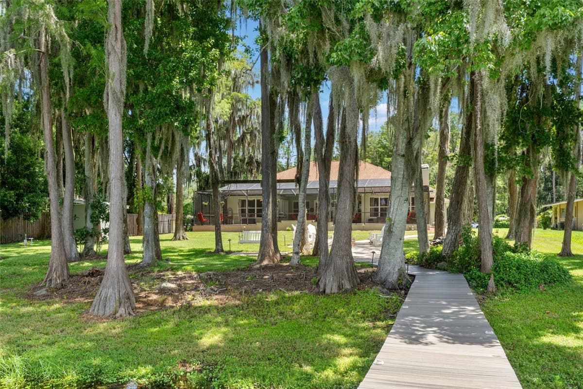 5035 CONNER DRIVE — photo 33 of 35