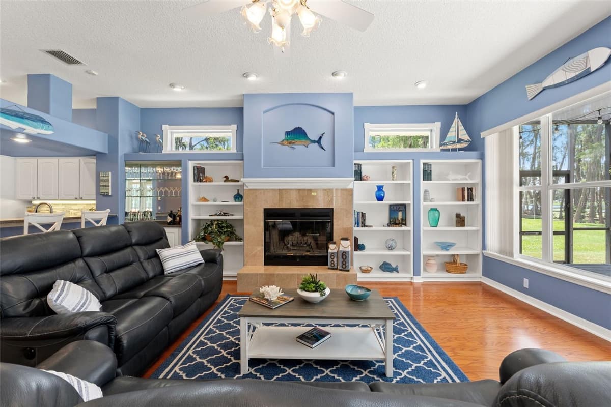 5035 CONNER DRIVE — photo 13 of 35