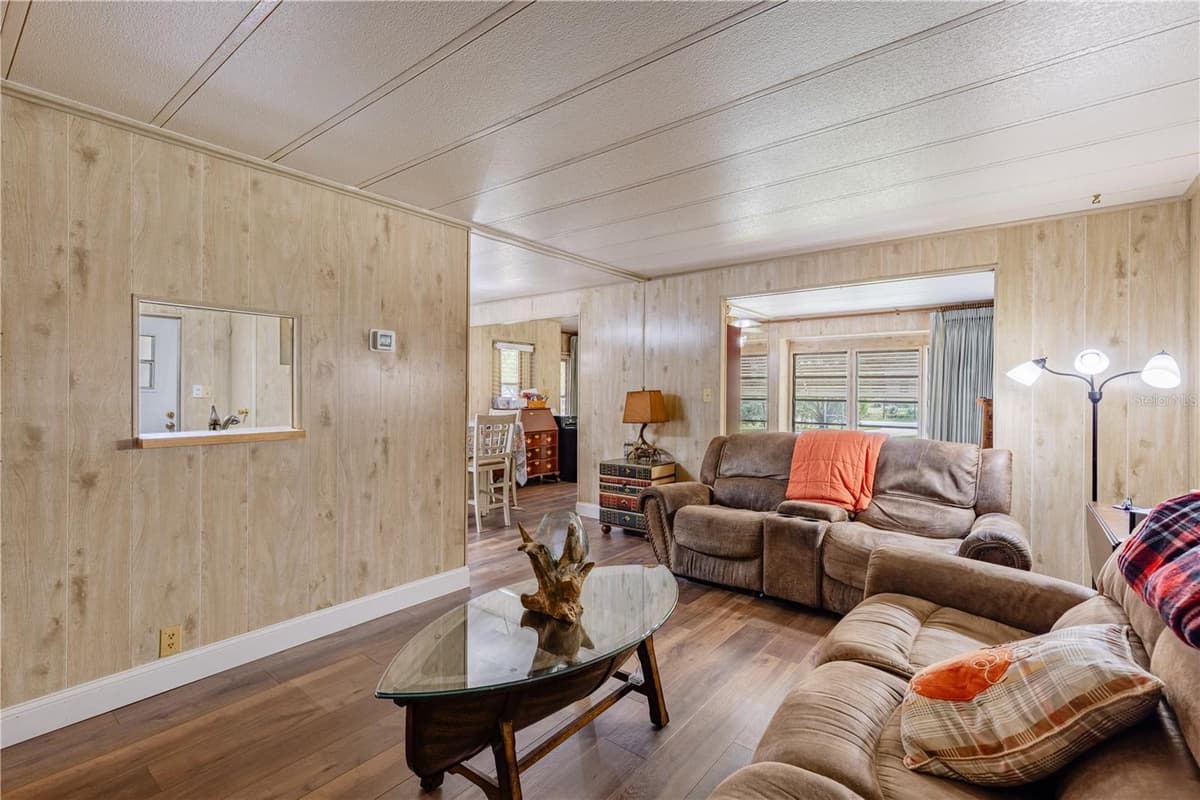 35737 SHELLEY DRIVE — photo 10 of 47