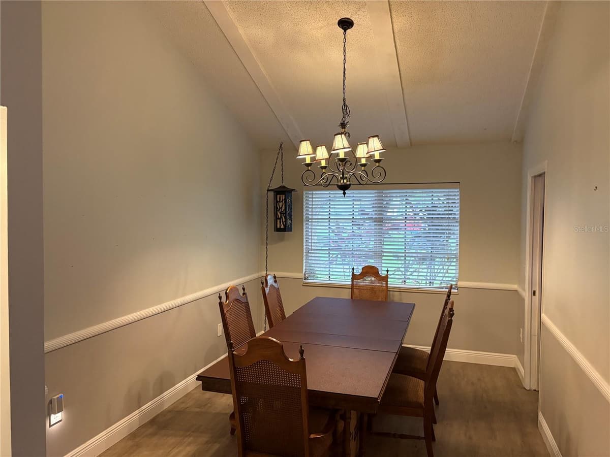 2101 SUNSET POINT ROAD — photo 19 of 37