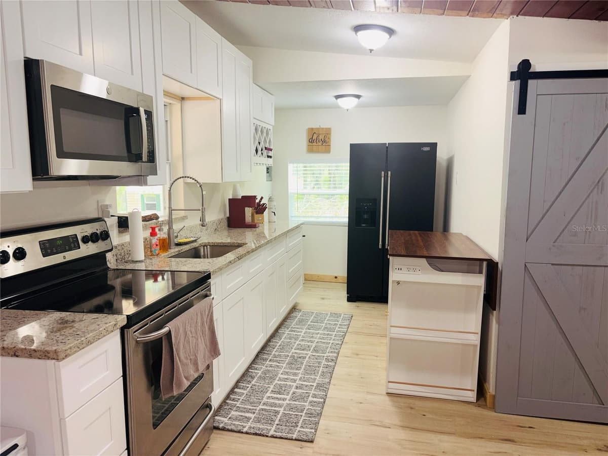 29160 150TH STREET — photo 6 of 16
