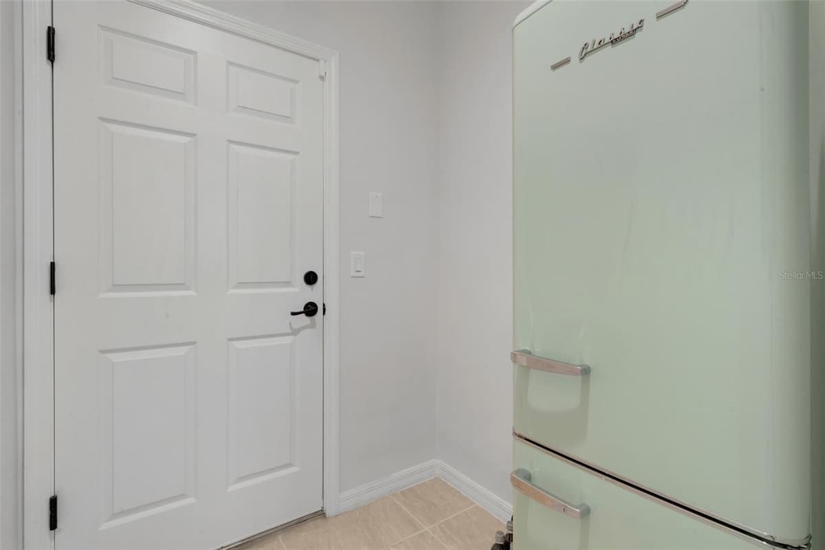 519 VIGO STREET — photo 47 of 81
