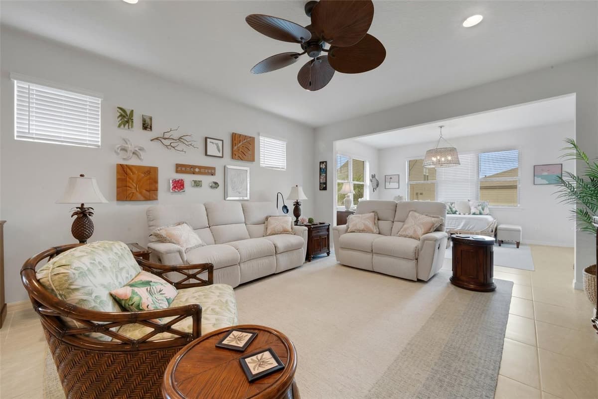 519 VIGO STREET — photo 12 of 81