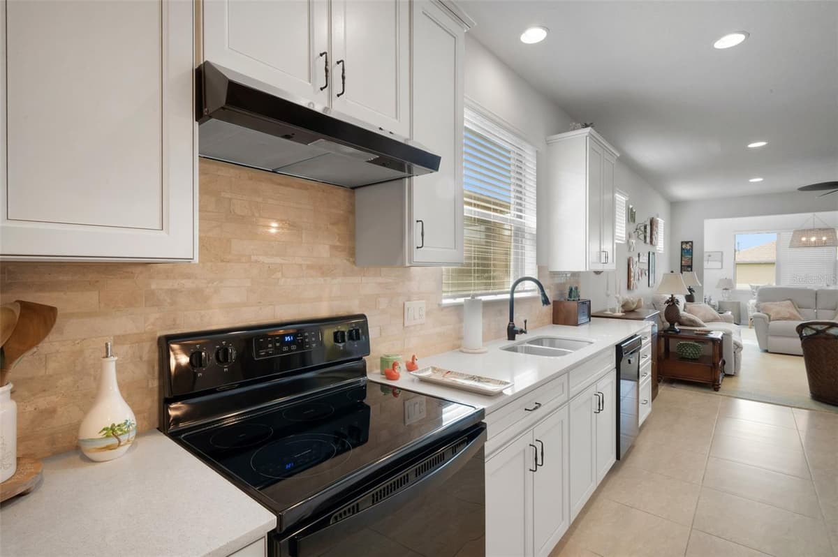 519 VIGO STREET — photo 22 of 81