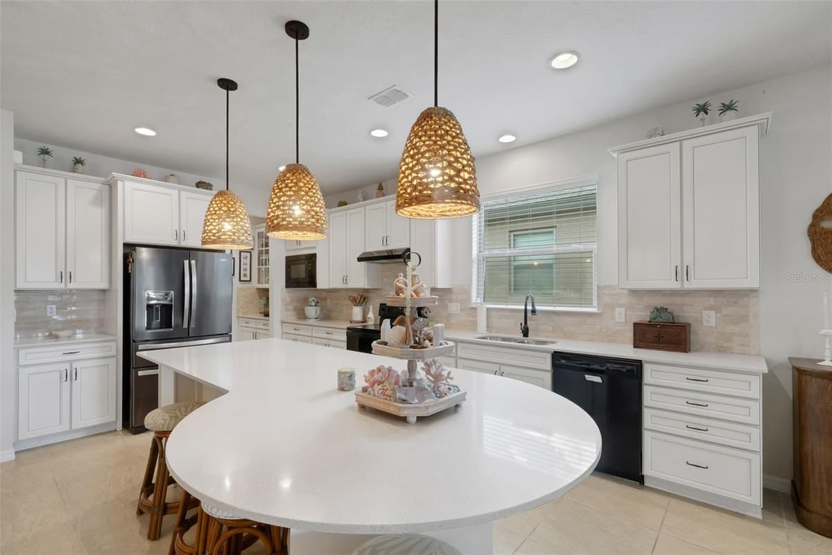 519 VIGO STREET — photo 23 of 81