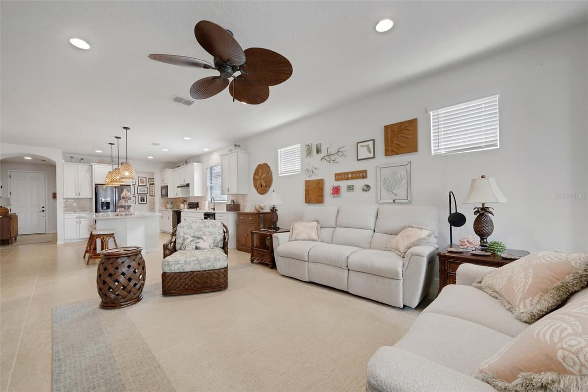 519 VIGO STREET — photo 13 of 81