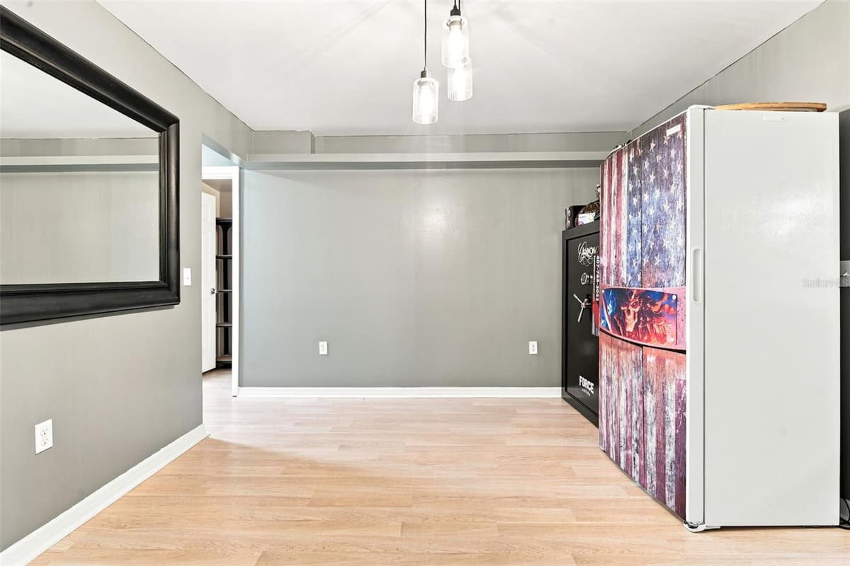 471 PINEGROVE STREET — photo 24 of 44