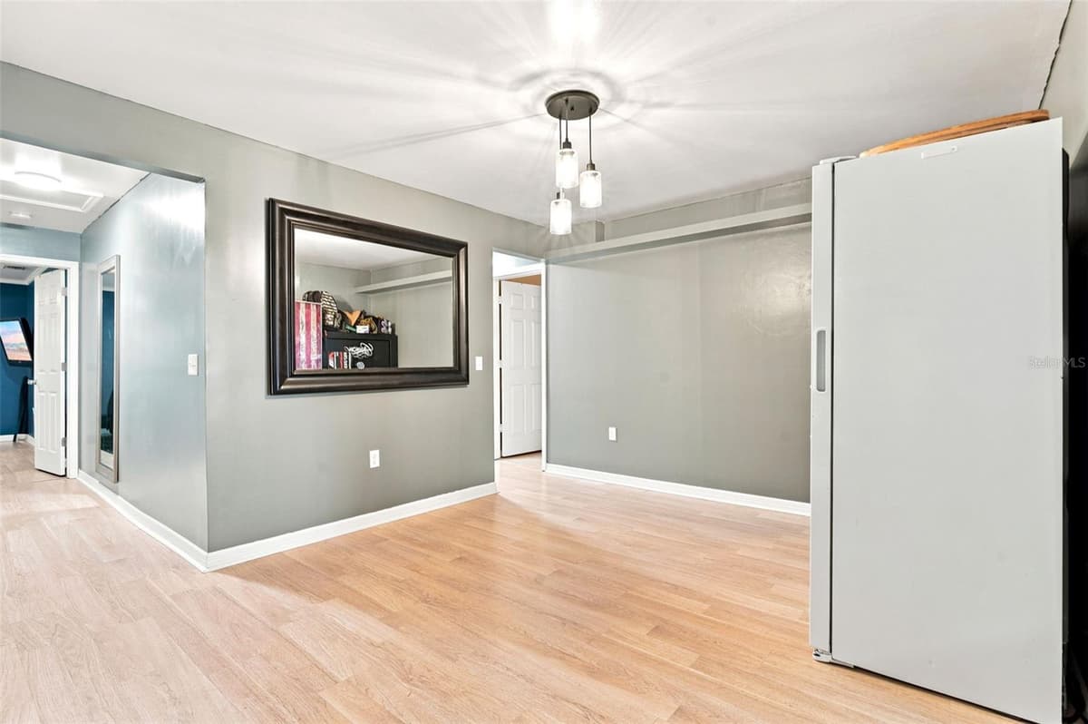 471 PINEGROVE STREET — photo 26 of 44