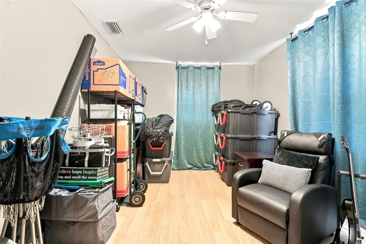 471 PINEGROVE STREET — photo 38 of 44