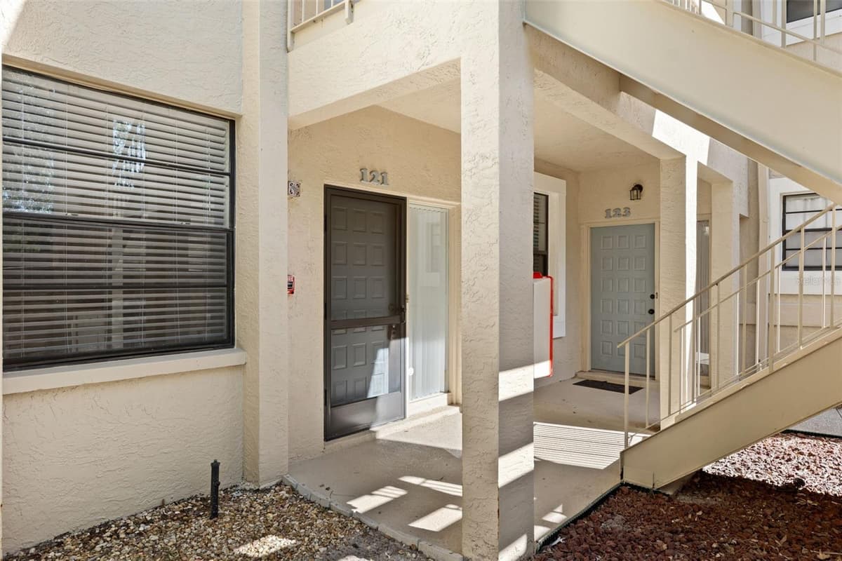 121 LINDSAY LANE — photo 80 of 81