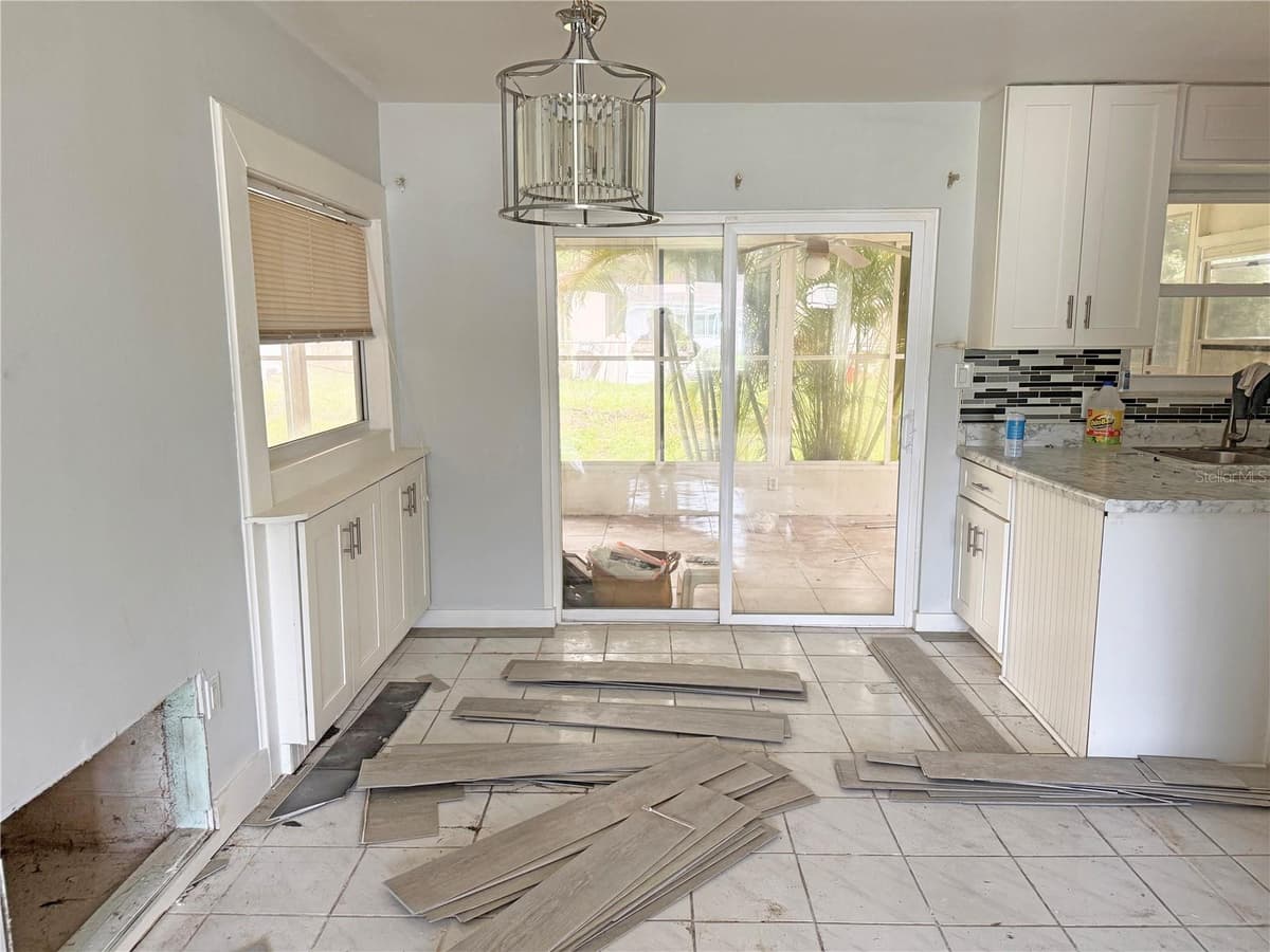 13481 DARNELL AVENUE — photo 5 of 15