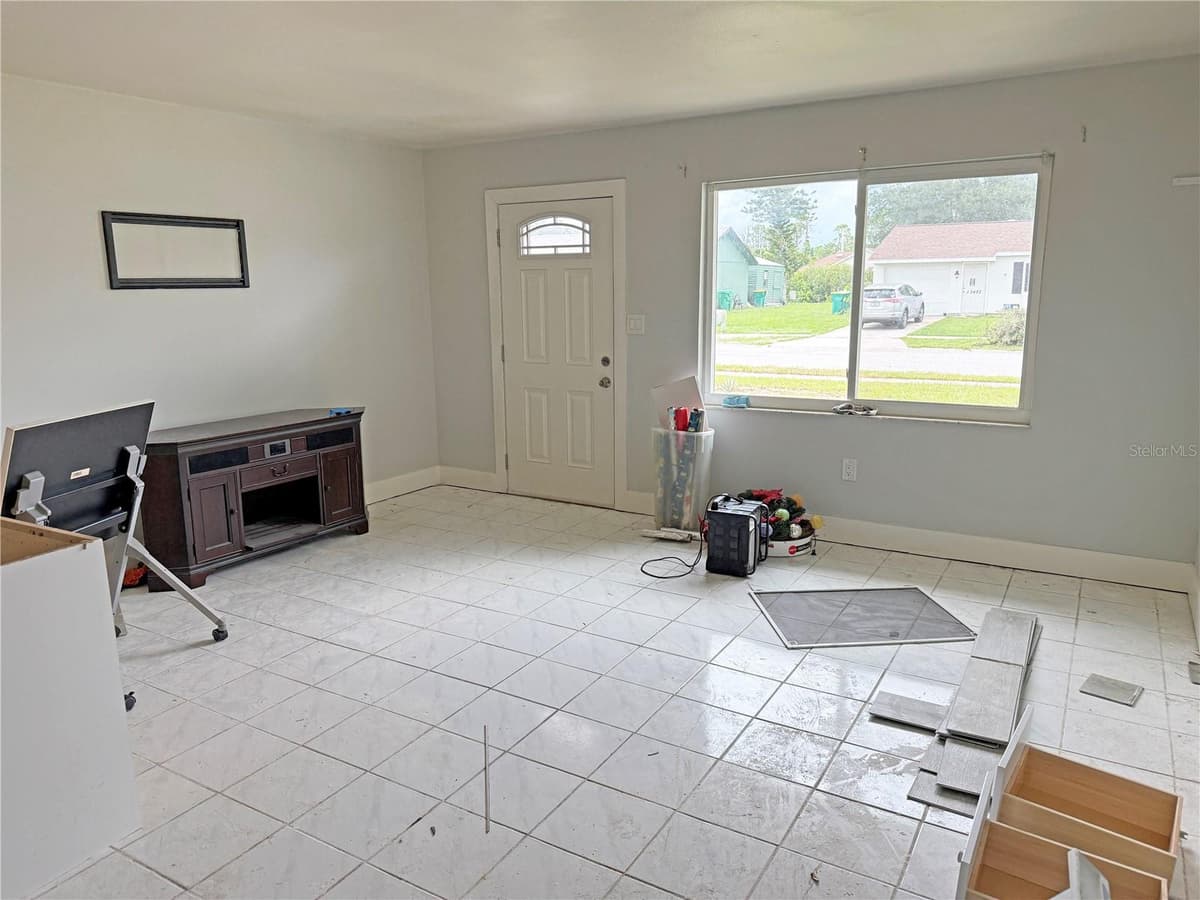 13481 DARNELL AVENUE — photo 3 of 15
