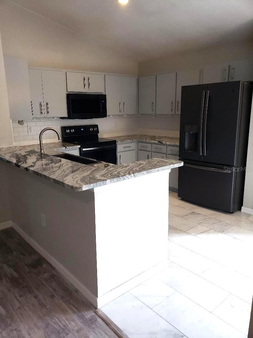 4808 LIMERICK DRIVE — photo 2 of 12