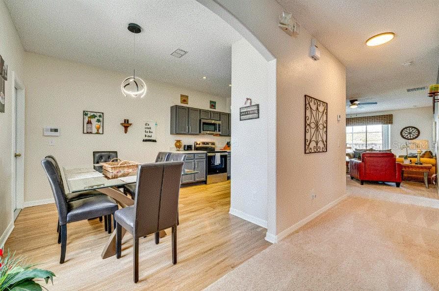 136 SUNSET VIEW DRIVE — photo 3 of 28