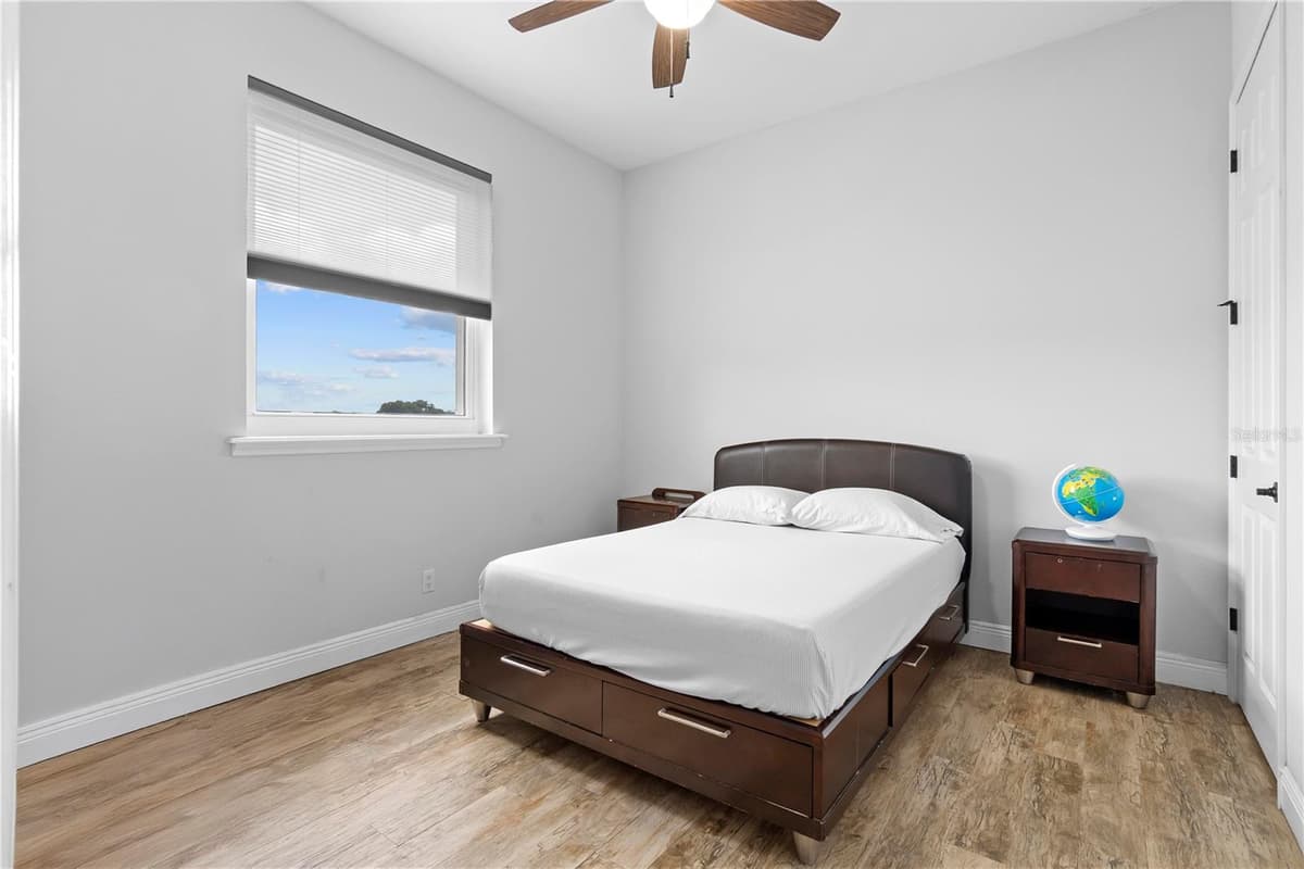1345 155TH PLACE — photo 34 of 69