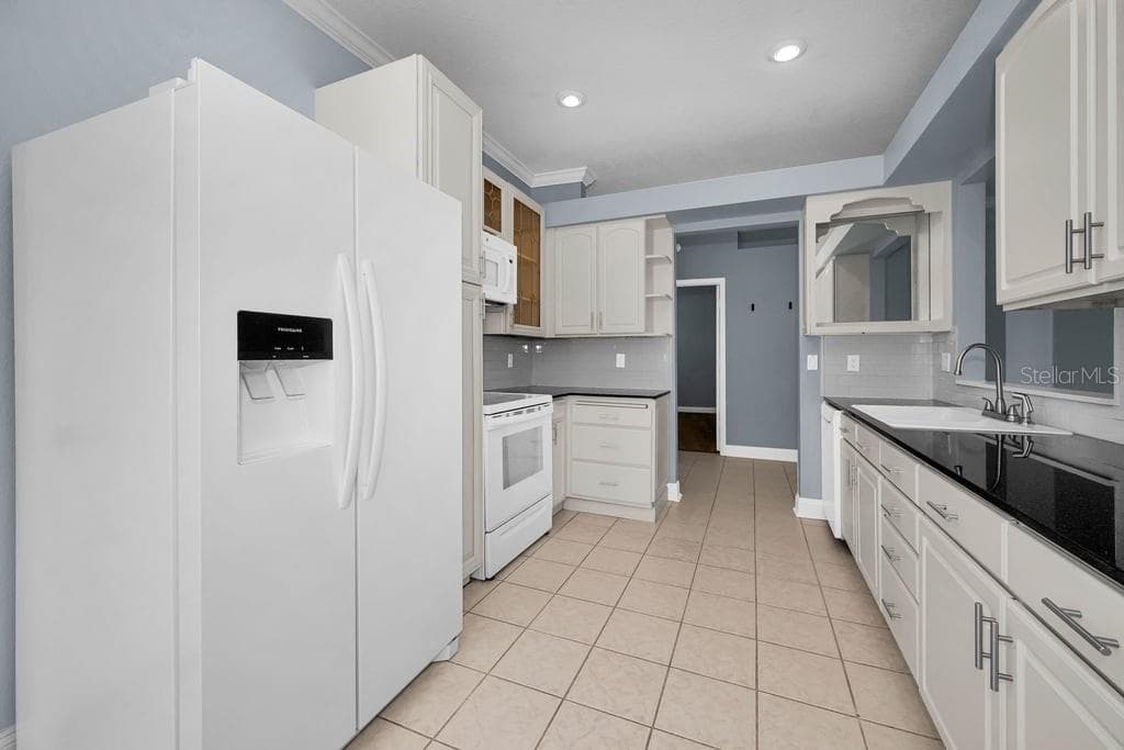 18104 HAMDEN PARK WAY — photo 12 of 29
