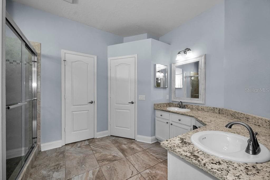 18104 HAMDEN PARK WAY — photo 17 of 29